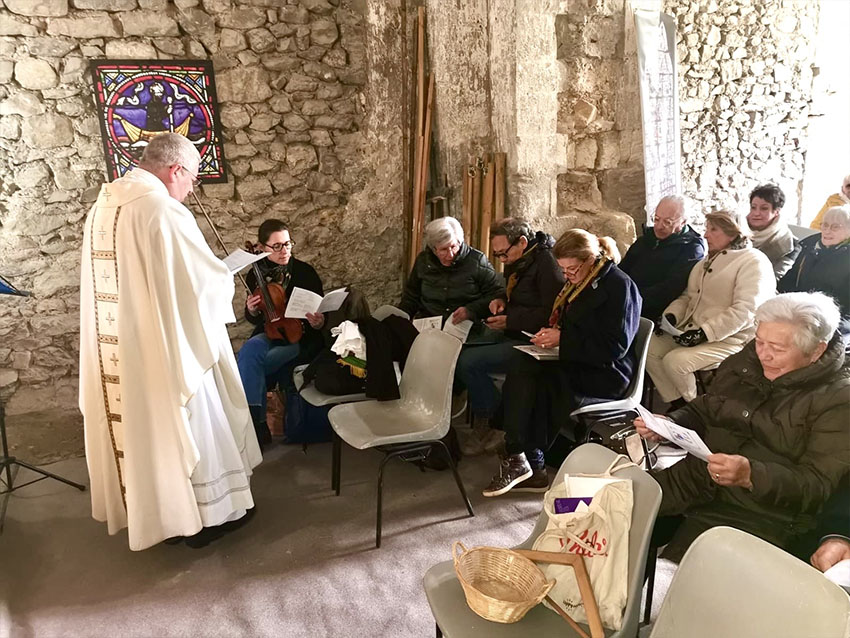 Fête Saint-Julien l'Héritage - 15 février 2025 - Père Michel Savalli et paroissiens
